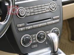 لاند روفر LR2